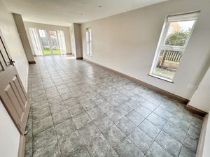 Sitting room/dining room- click for photo gallery